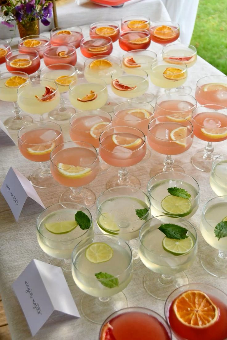 Cocktails: History, Fun Facts & How to Choose the Perfect One